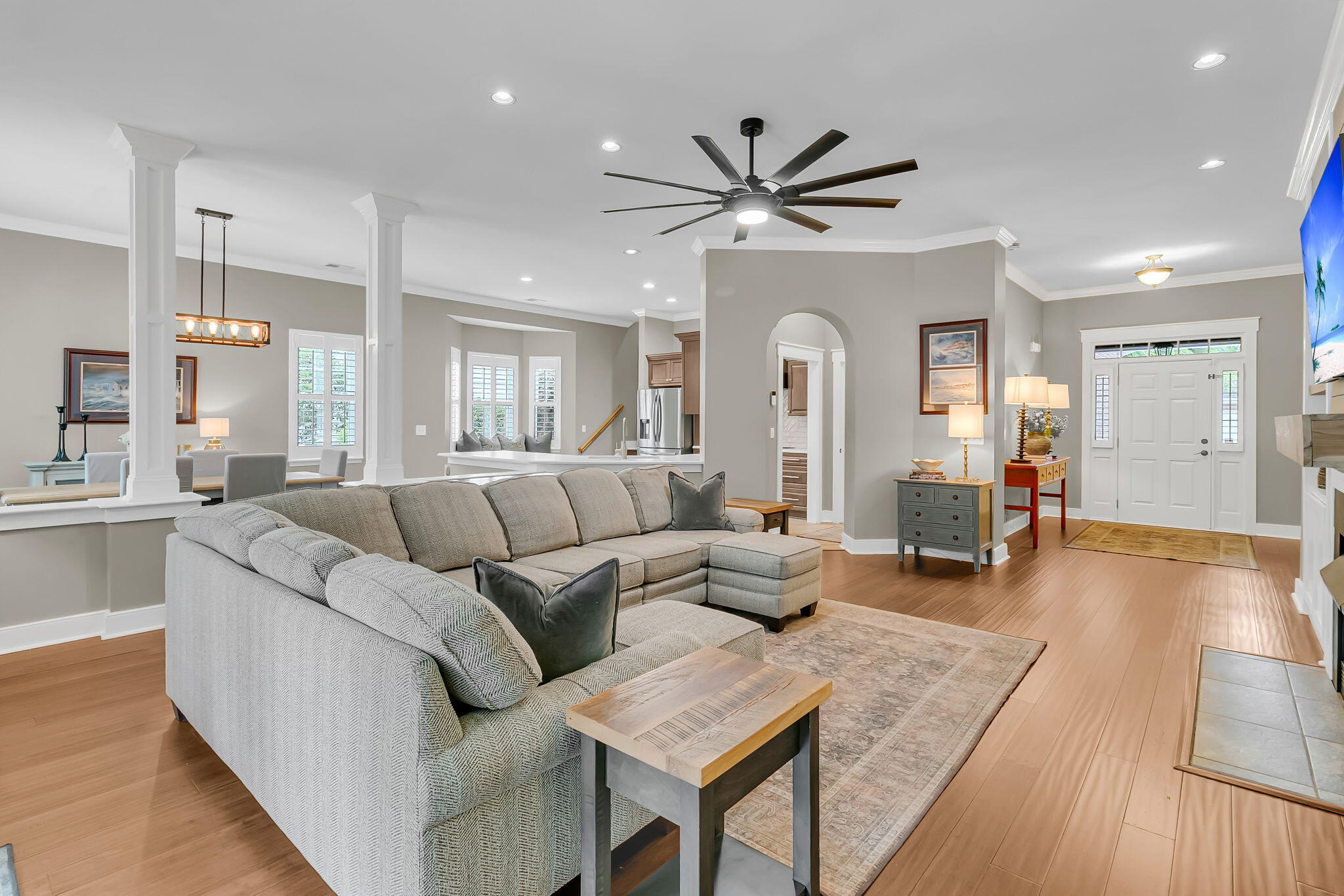 121 Thousand Oaks Court