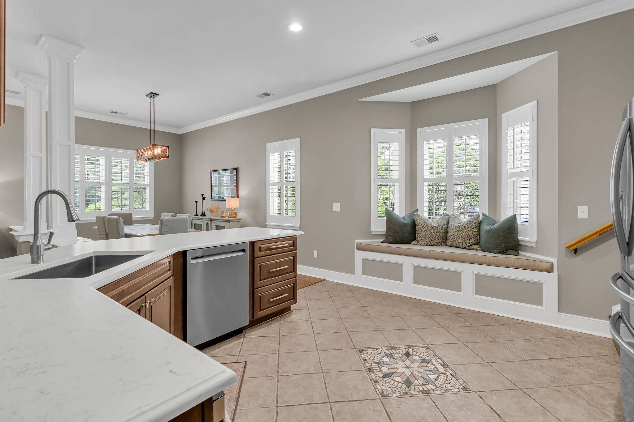 121 Thousand Oaks Court
