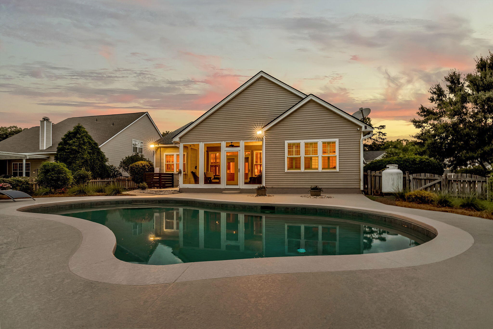 121 Thousand Oaks Court
