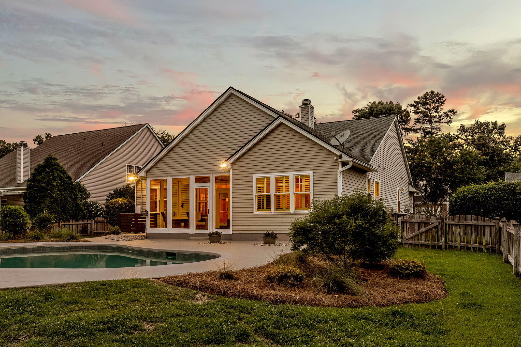 121 Thousand Oaks Court
