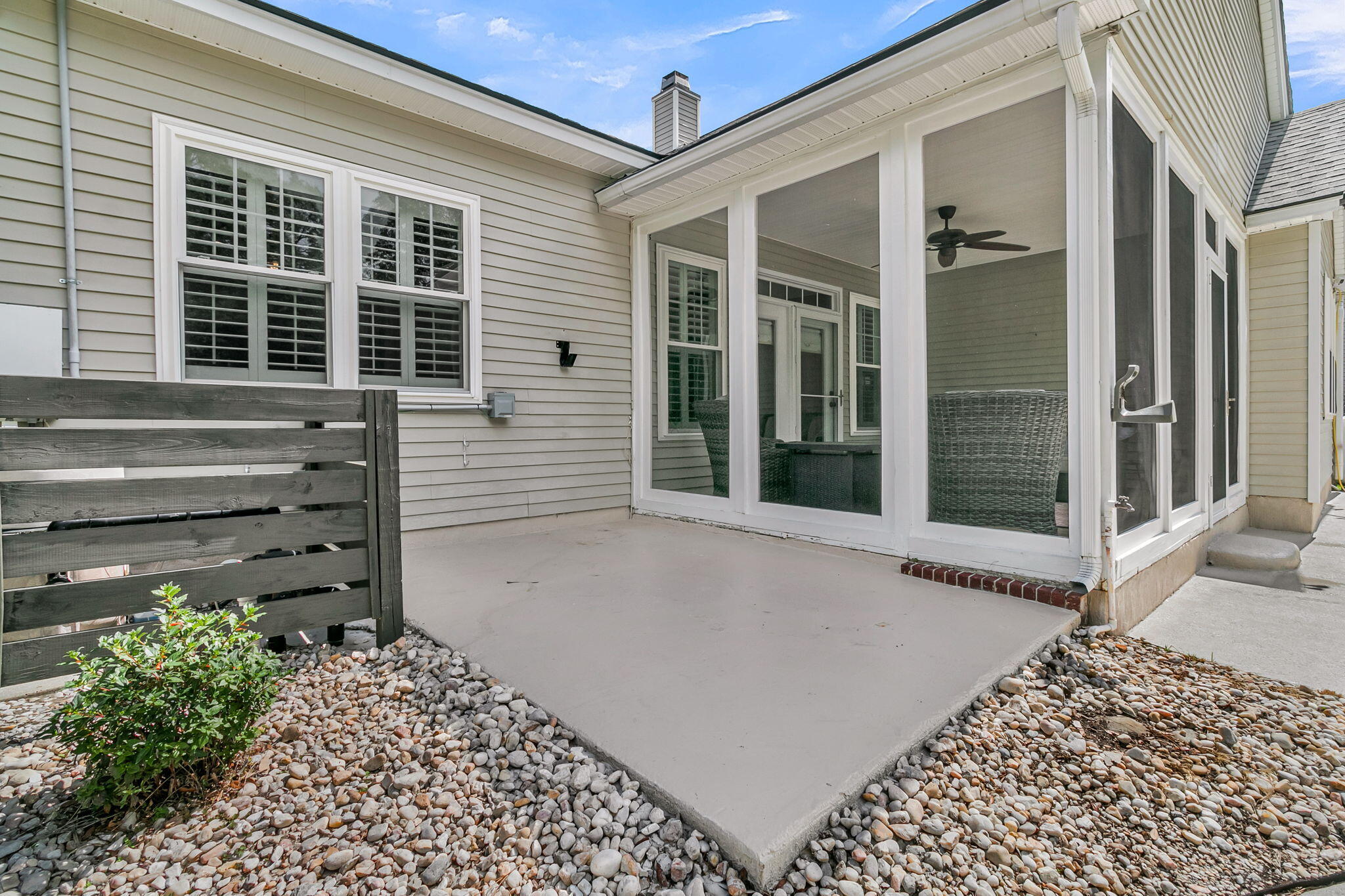 121 Thousand Oaks Court