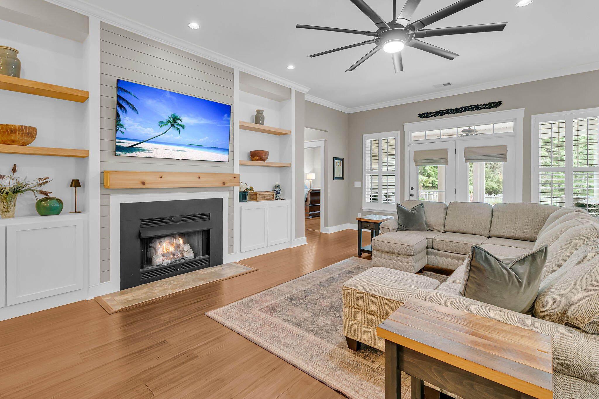 121 Thousand Oaks Court