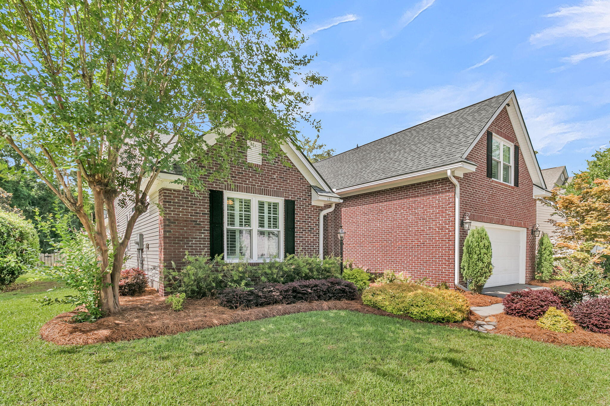 121 Thousand Oaks Court