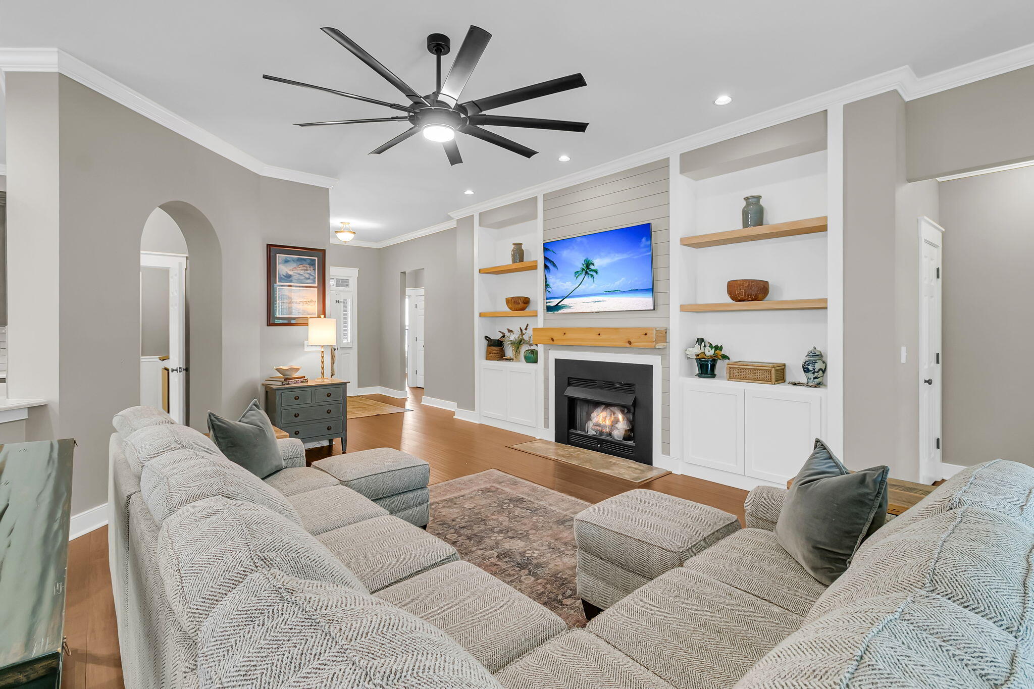 121 Thousand Oaks Court