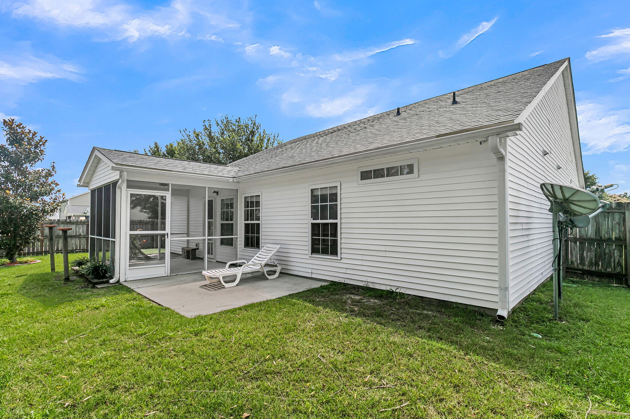 558 Holiday Drive