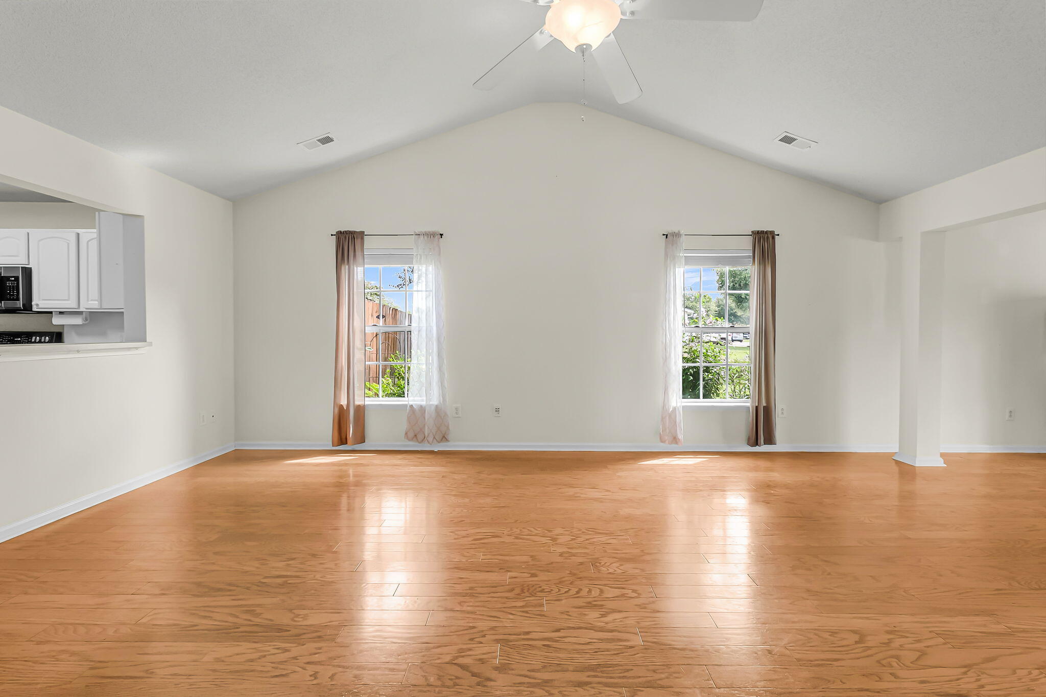 558 Holiday Drive
