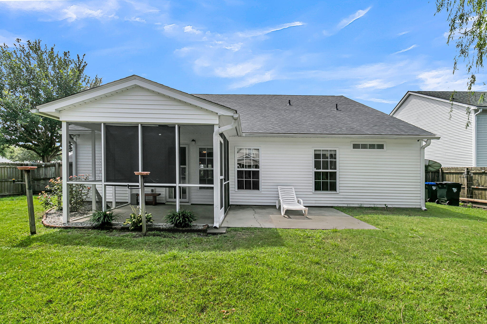 558 Holiday Drive