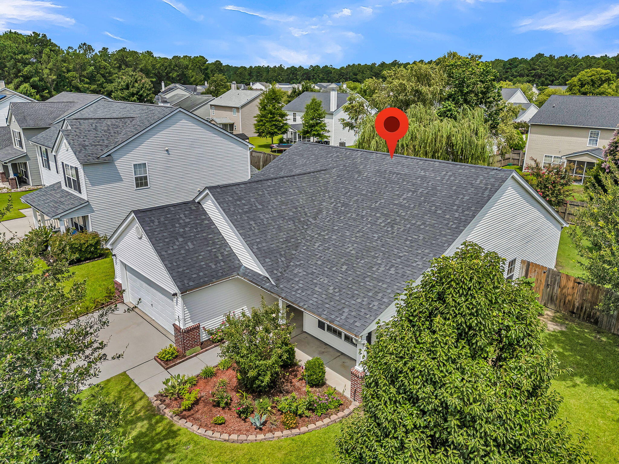 558 Holiday Drive