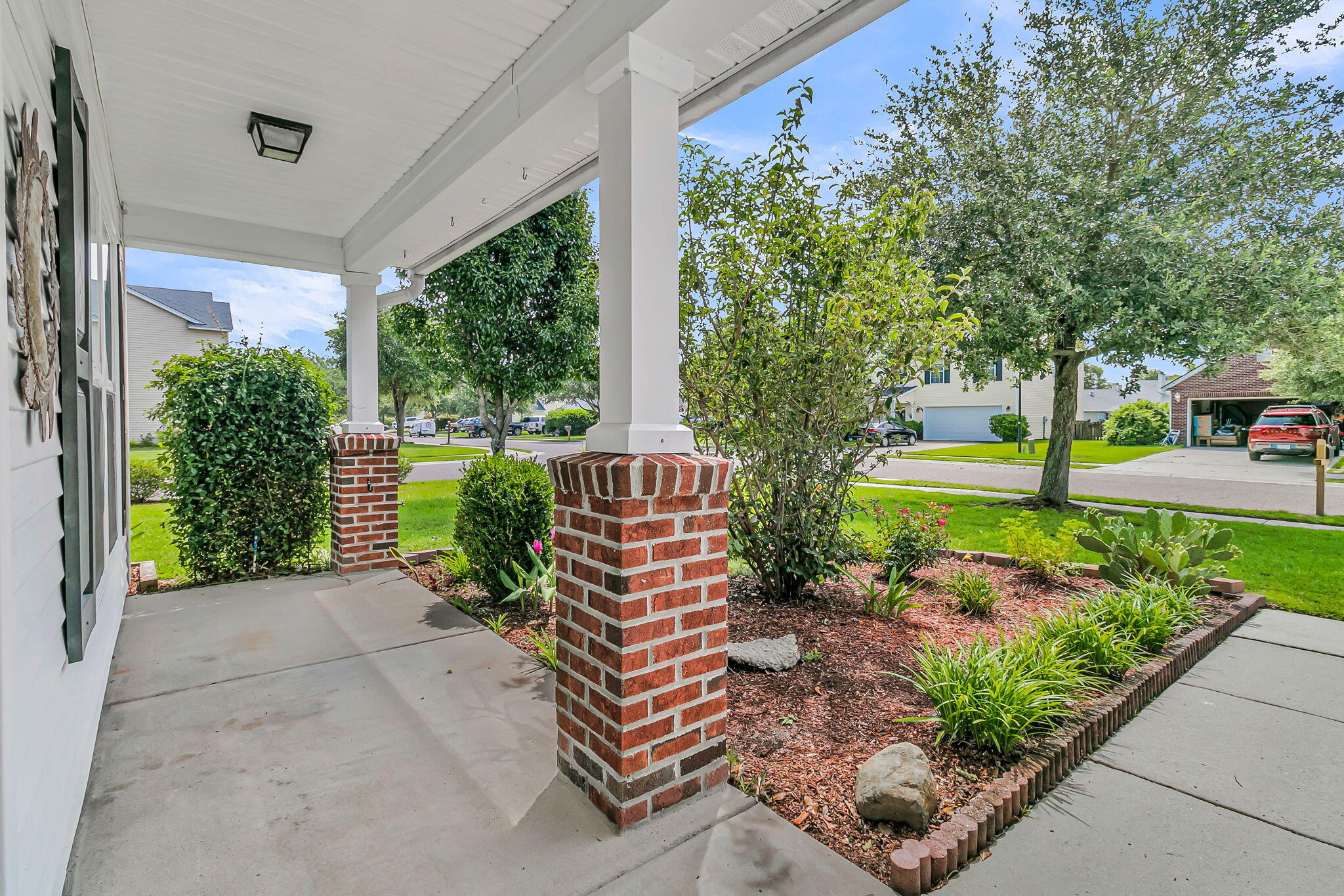 558 Holiday Drive
