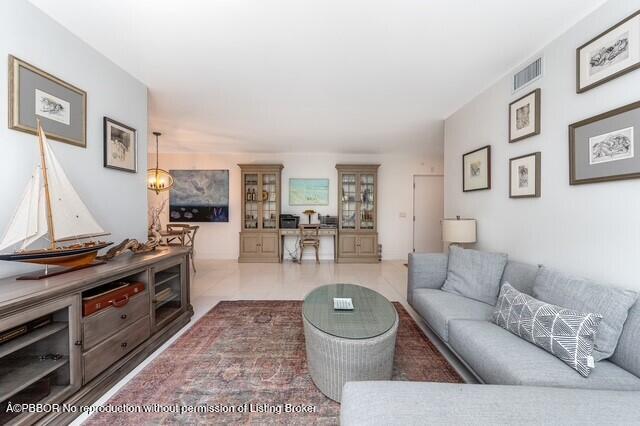 455 Australian Avenue 3E