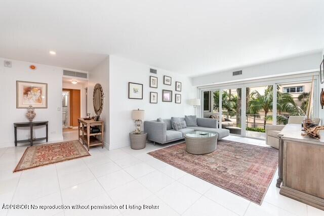 455 Australian Avenue 3E