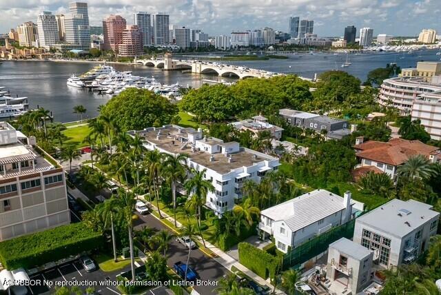 455 Australian Avenue 3E