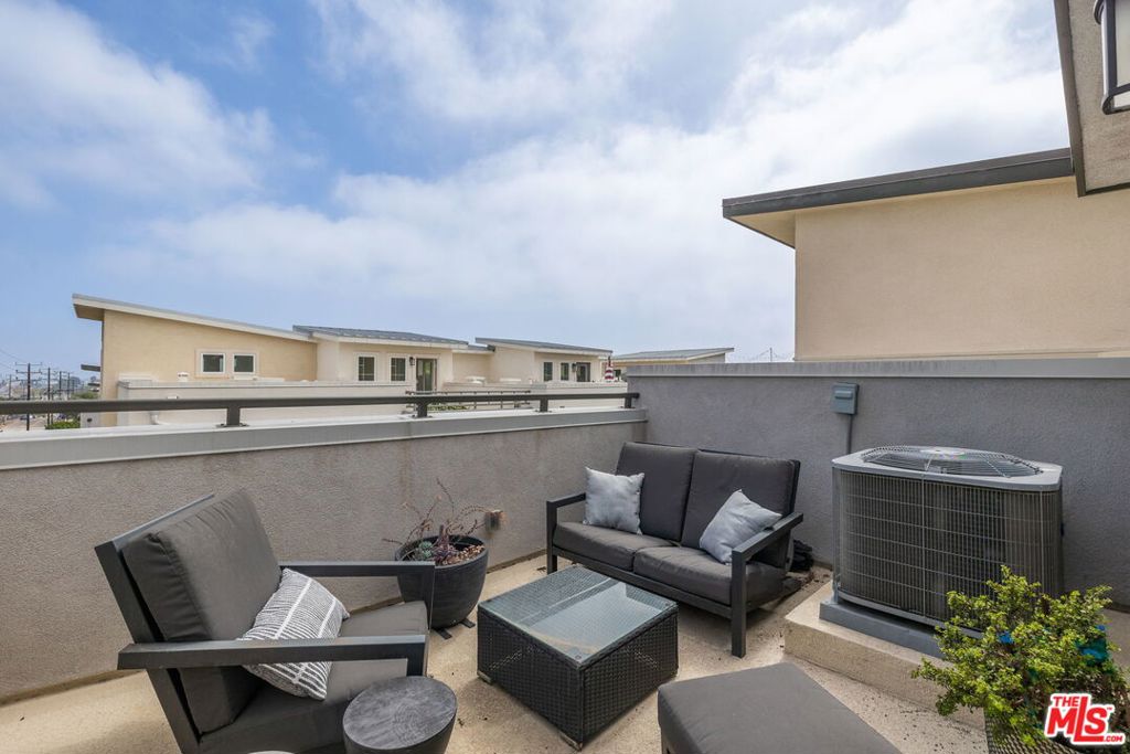 510 E Imperial Avenue