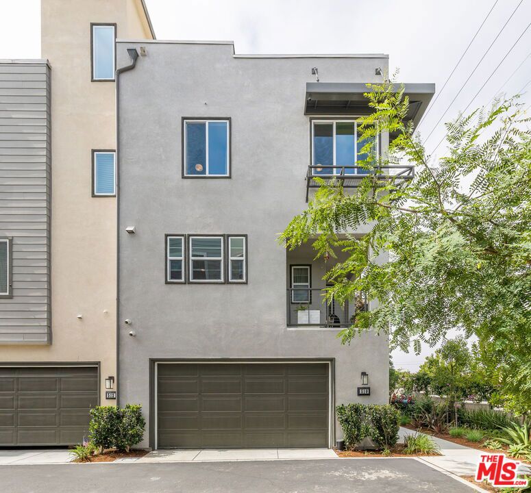 510 E Imperial Avenue