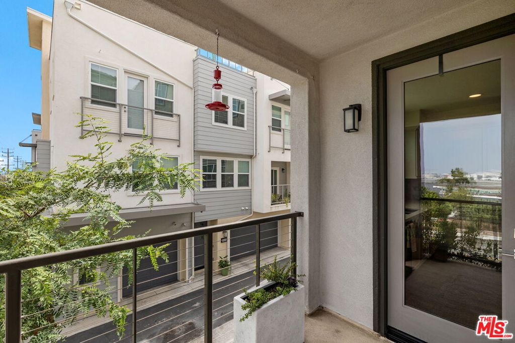 510 E Imperial Avenue