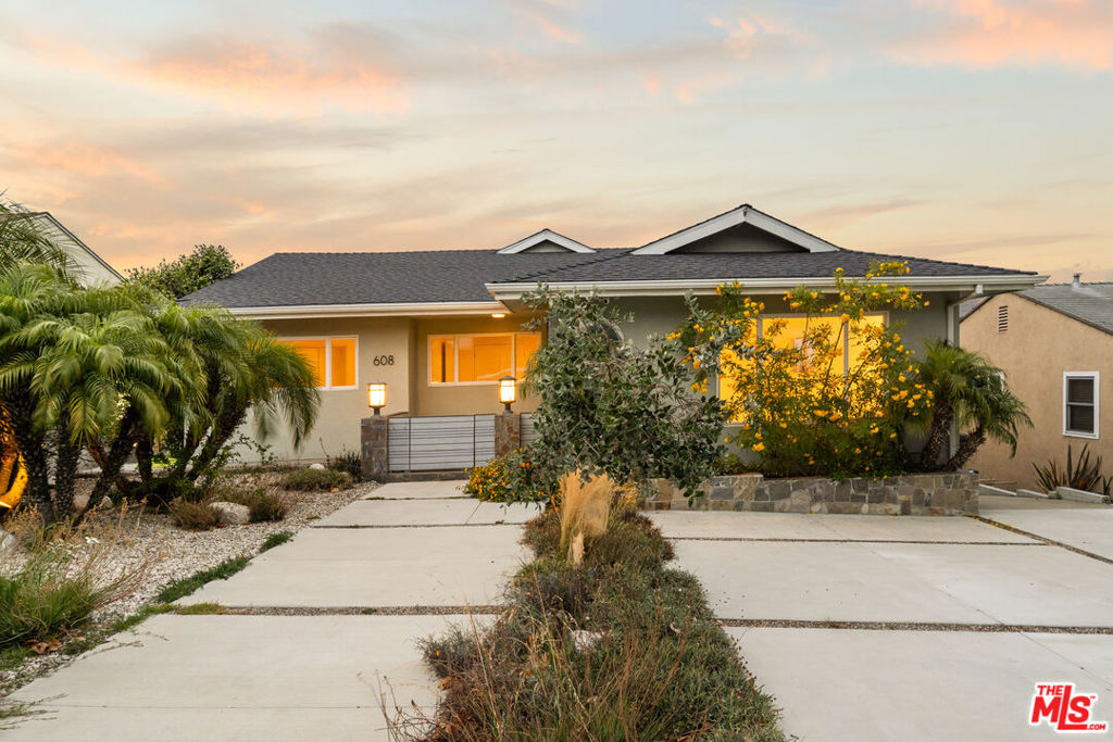 608 Lomita Street