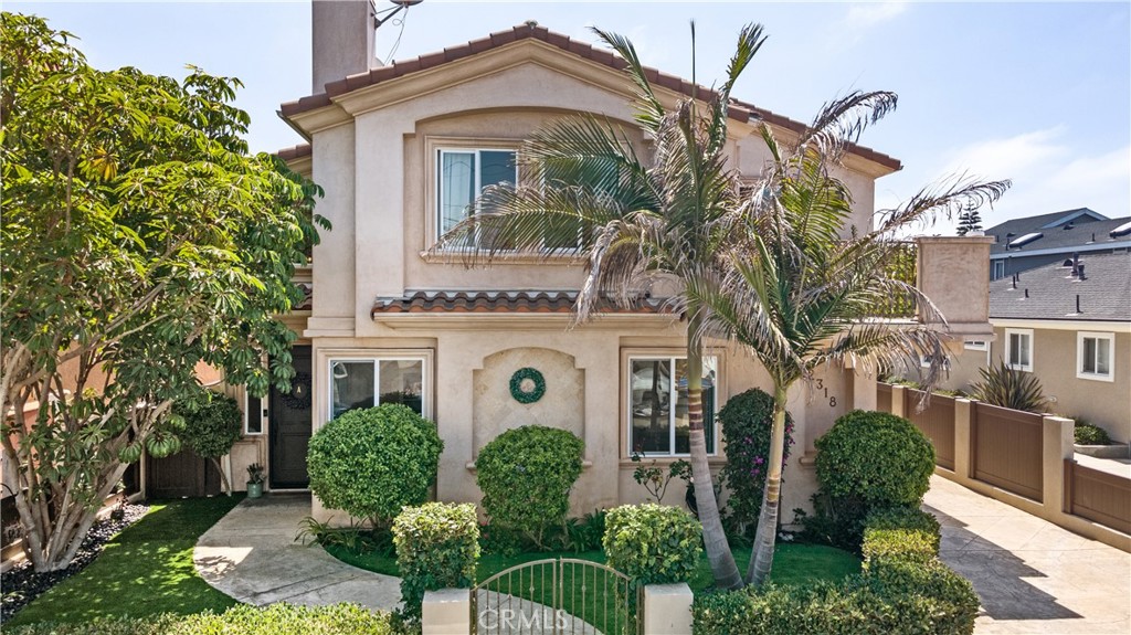 2318 Vanderbilt Lane A