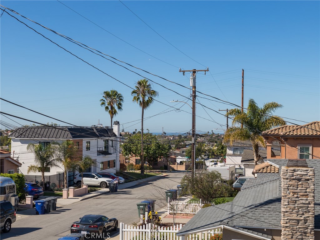 935 Cypress Street