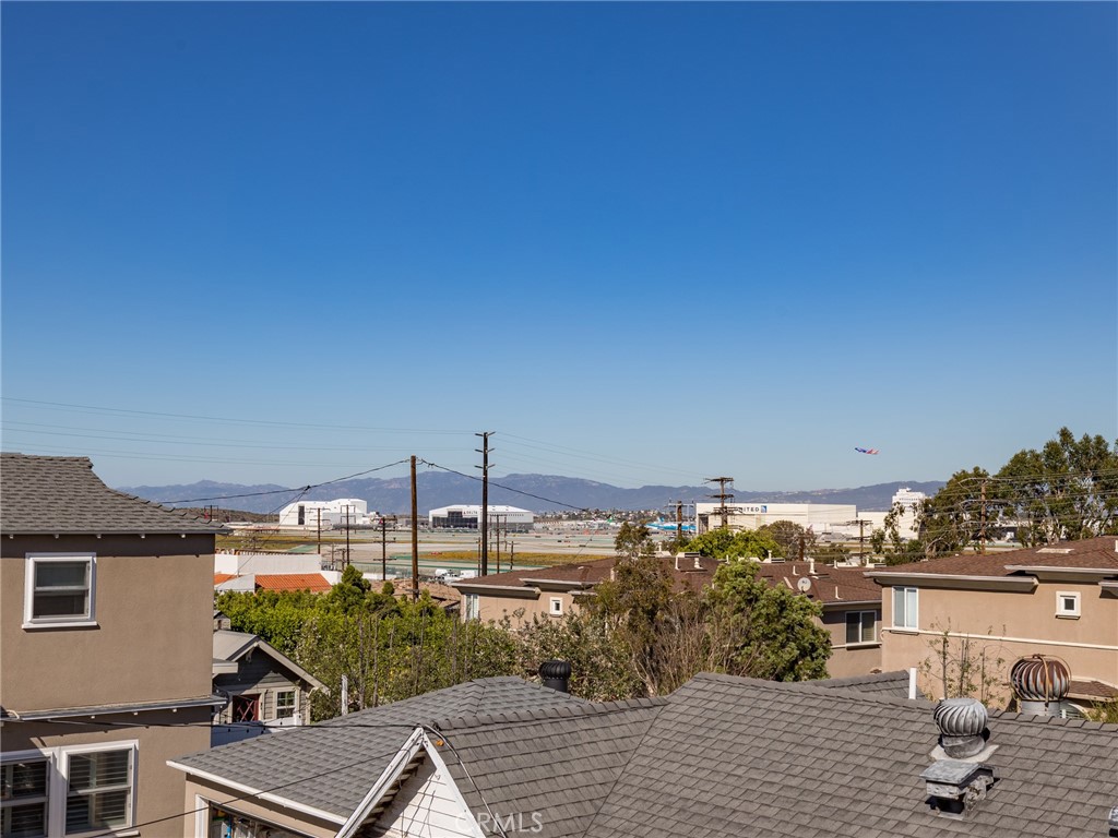 935 Cypress Street