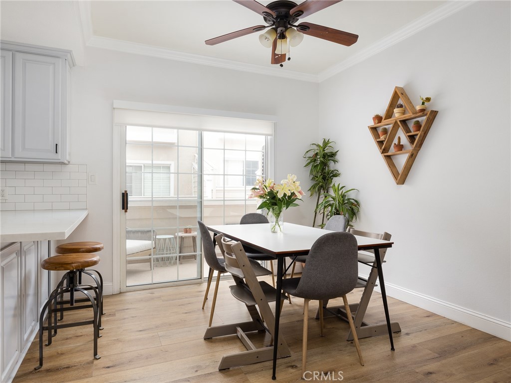 400 Richmond Street Unit: 2