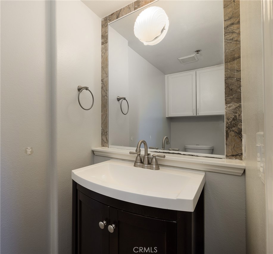 530 Sierra Place Unit: 5