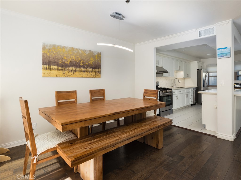 530 Sierra Place Unit: 5