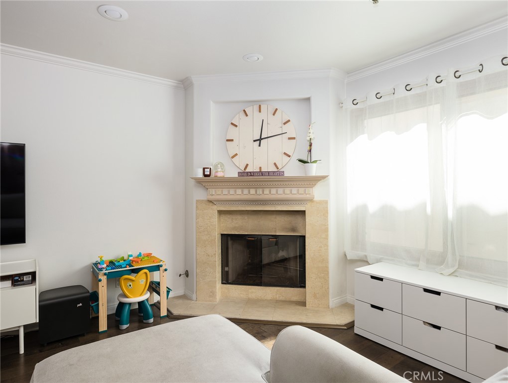 530 Sierra Place Unit: 5