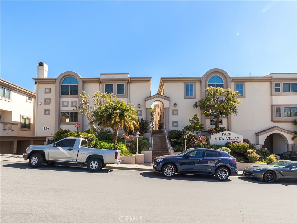 530 Sierra Place Unit: 5