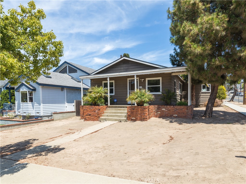 602 Arena Street