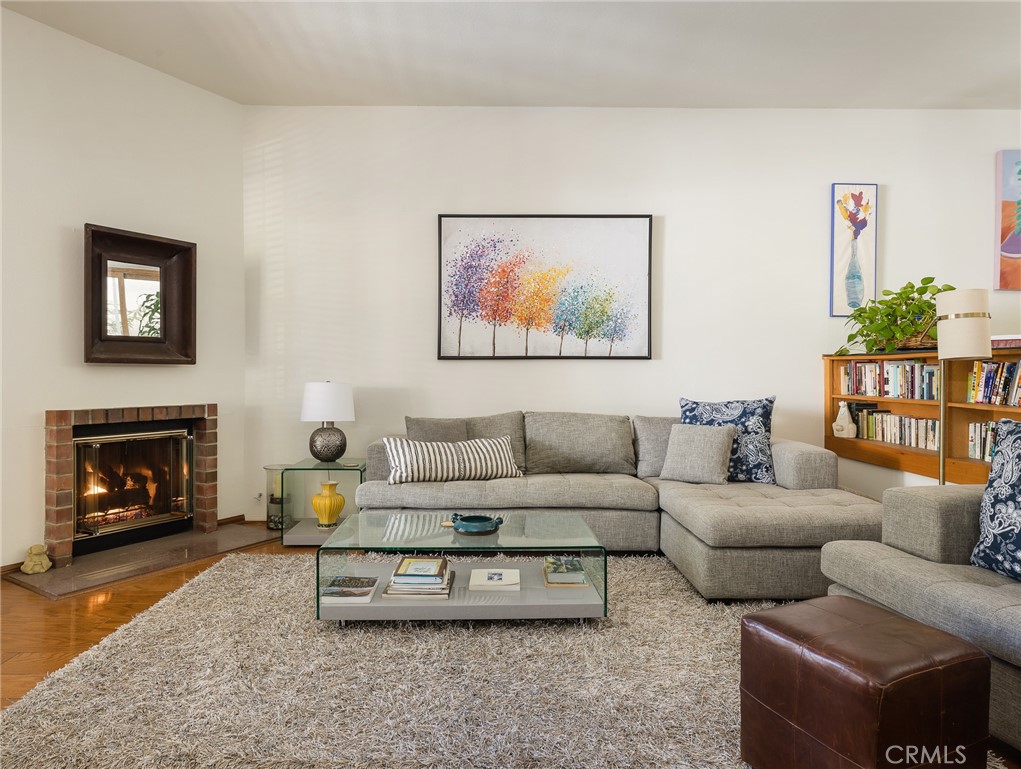 840 20th Street Unit: 5