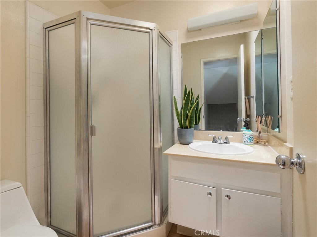 840 20th Street Unit: 5