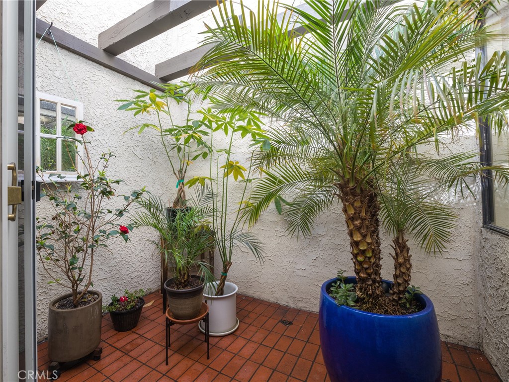 840 20th Street Unit: 5