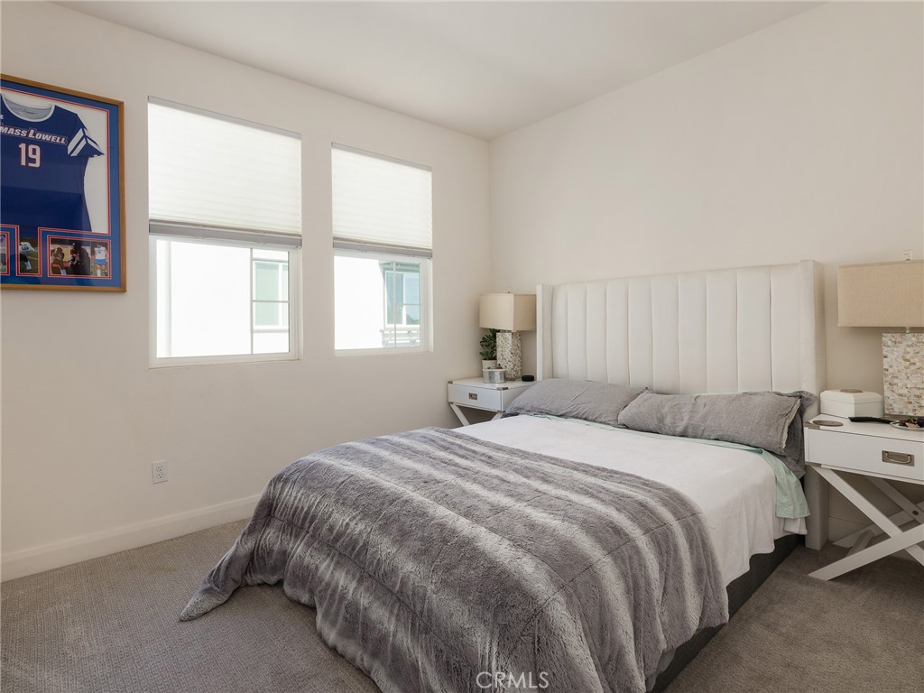572 E Imperial Avenue