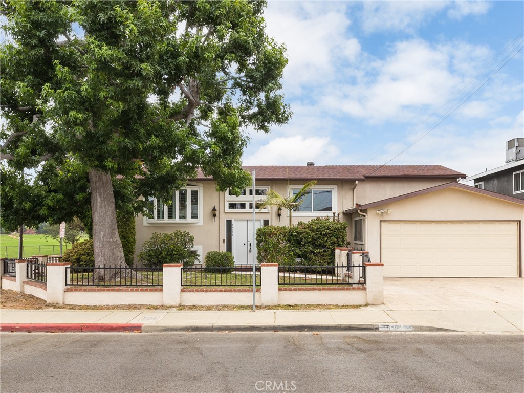 1514 E Maple Avenue