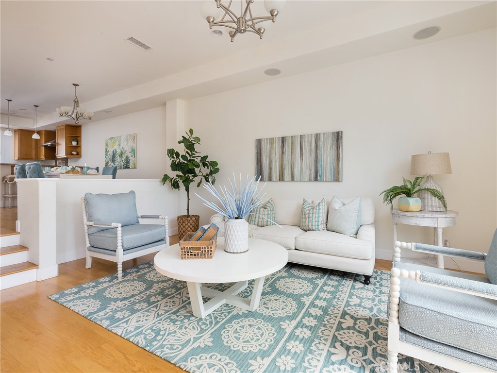 301 kansas Street Unit: C