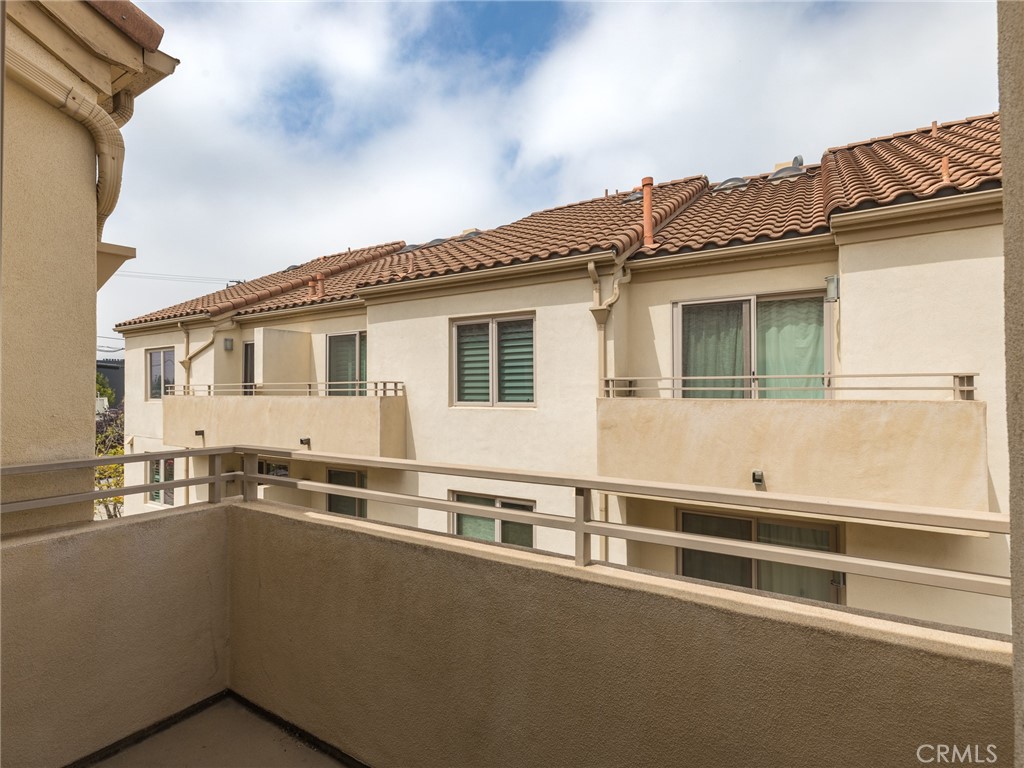 301 kansas Street Unit: C