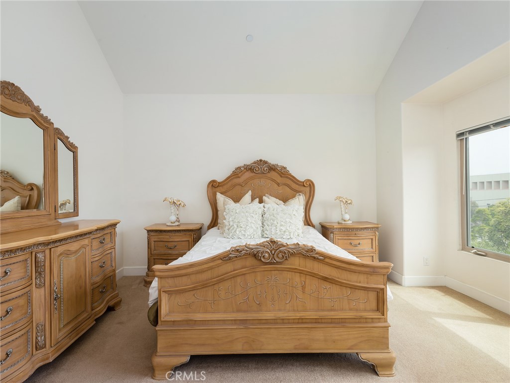 301 kansas Street Unit: C