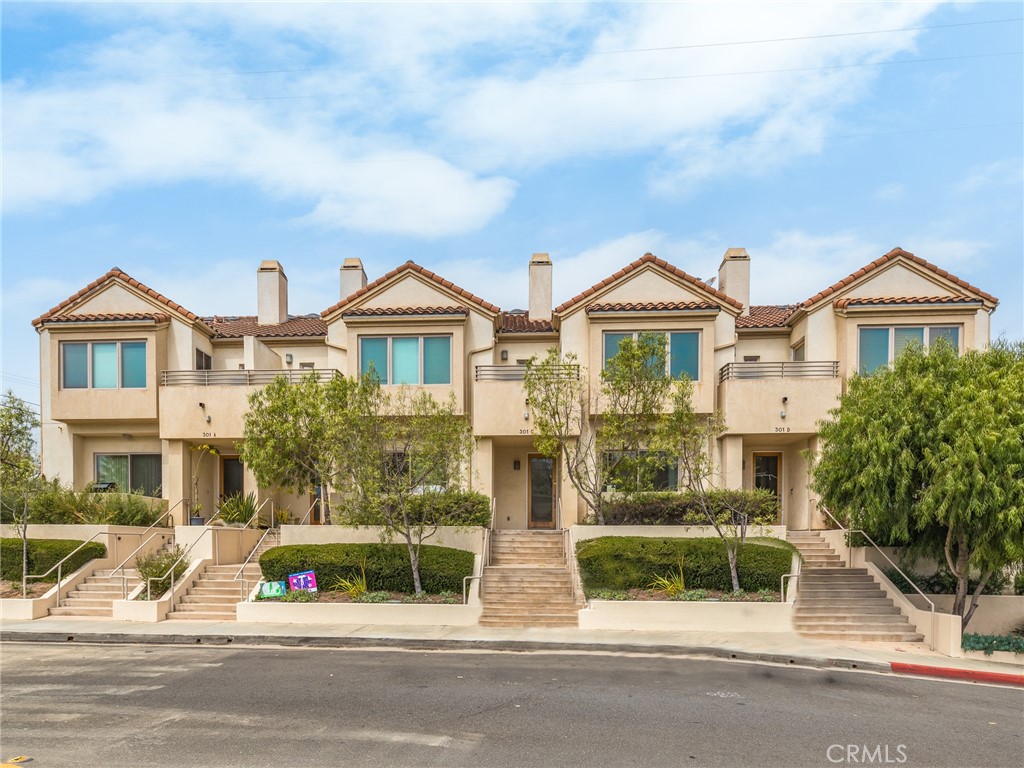 301 kansas Street Unit: C