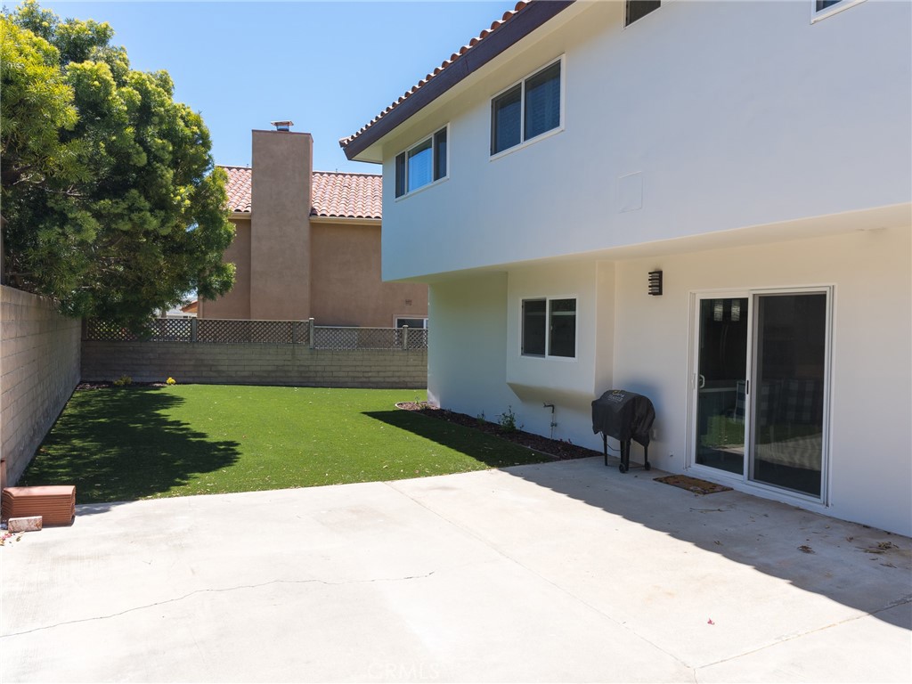 722 Redwood Avenue