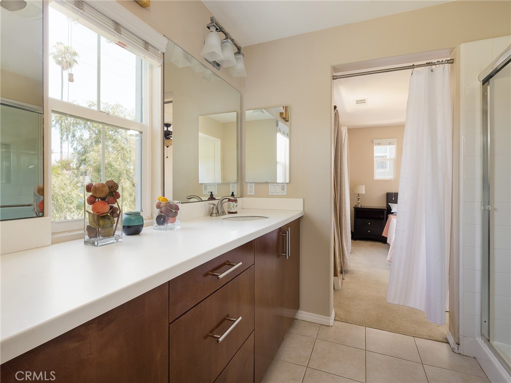 1700 E Mariposa Avenue Unit: 3