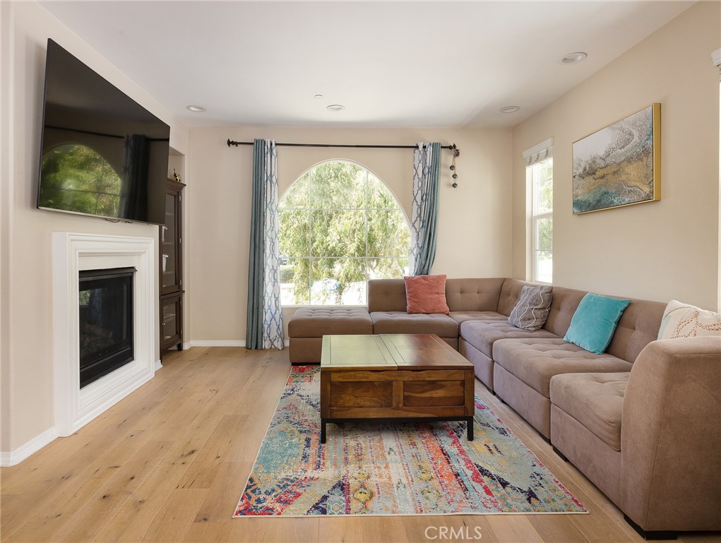 1700 E Mariposa Avenue Unit: 3