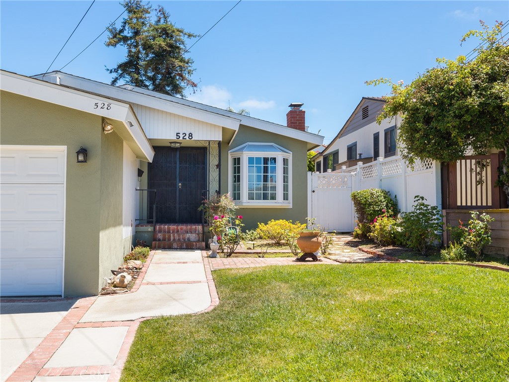528 W Sycamore Avenue