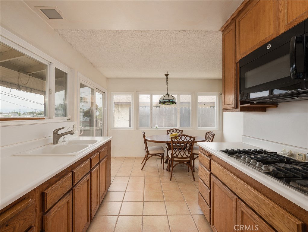 521 Loma Vista Street