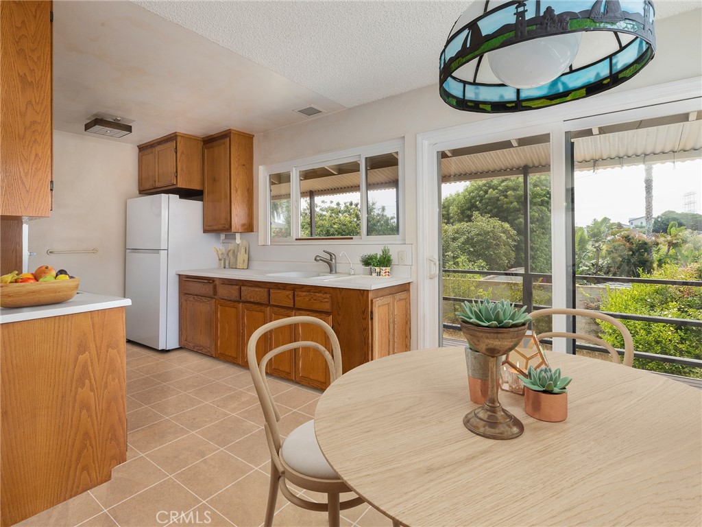 521 Loma Vista Street