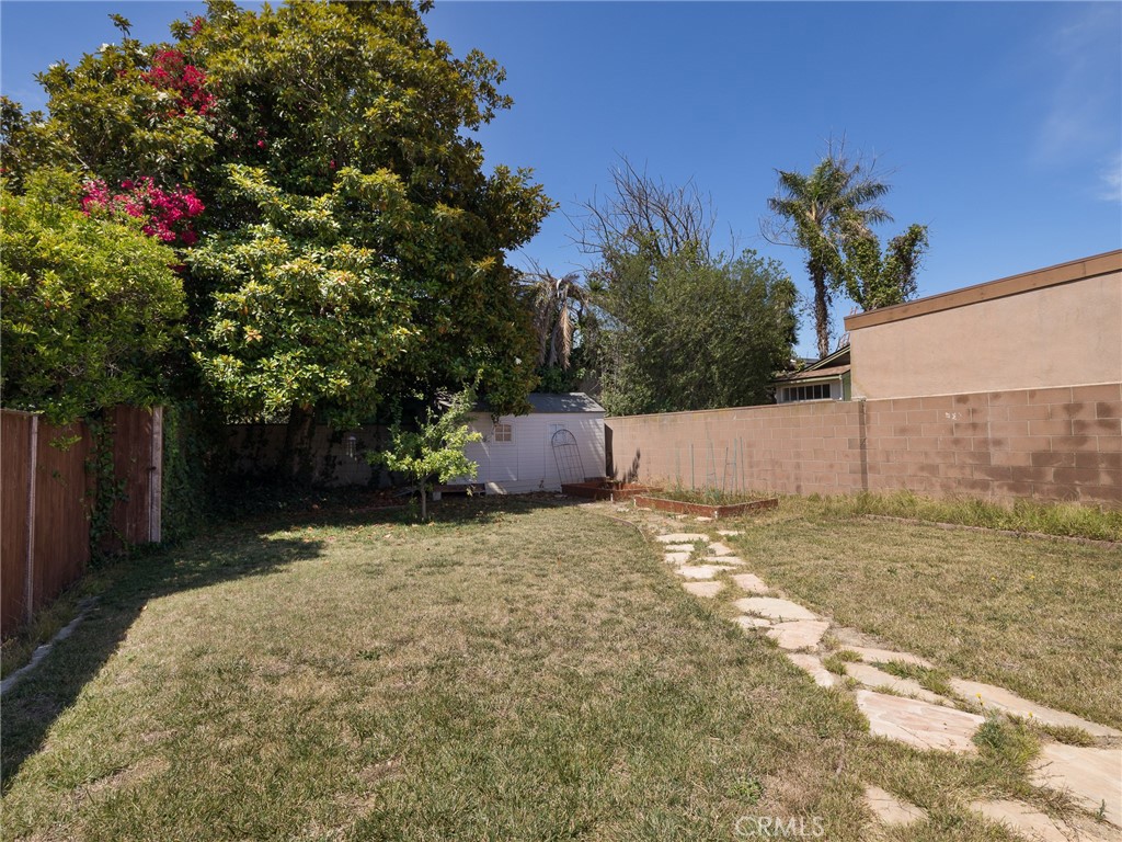 423 W Maple Avenue