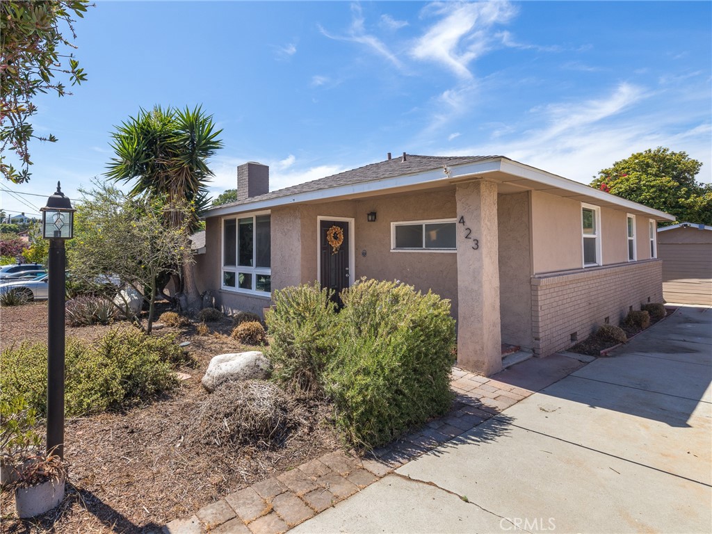 423 W Maple Avenue