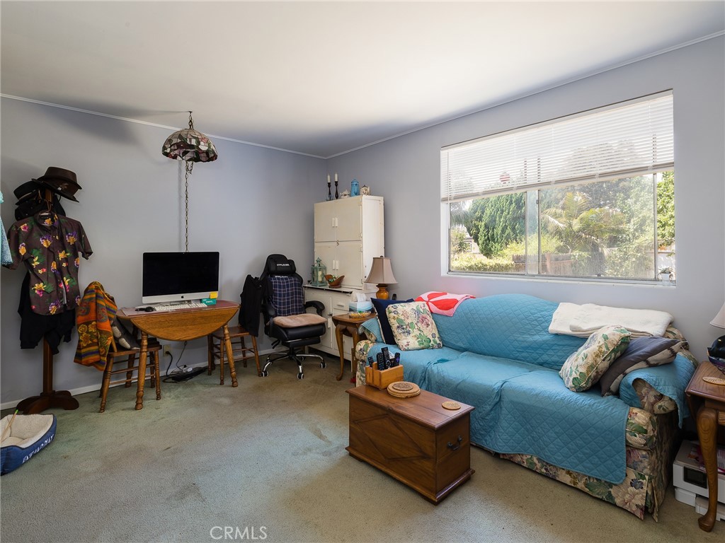 423 W Maple Avenue