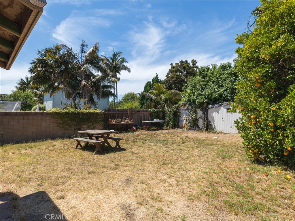 423 W Maple Avenue