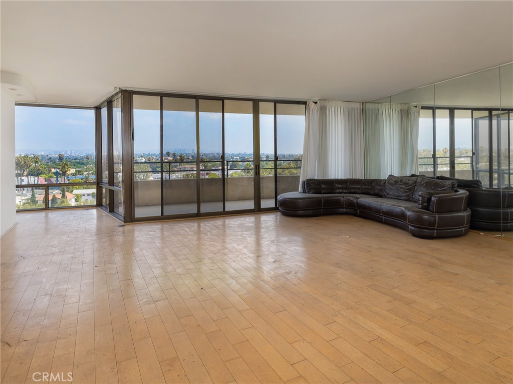 4316 Marina City Drive Unit: 331