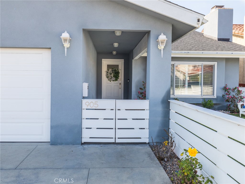 905 Dune Street